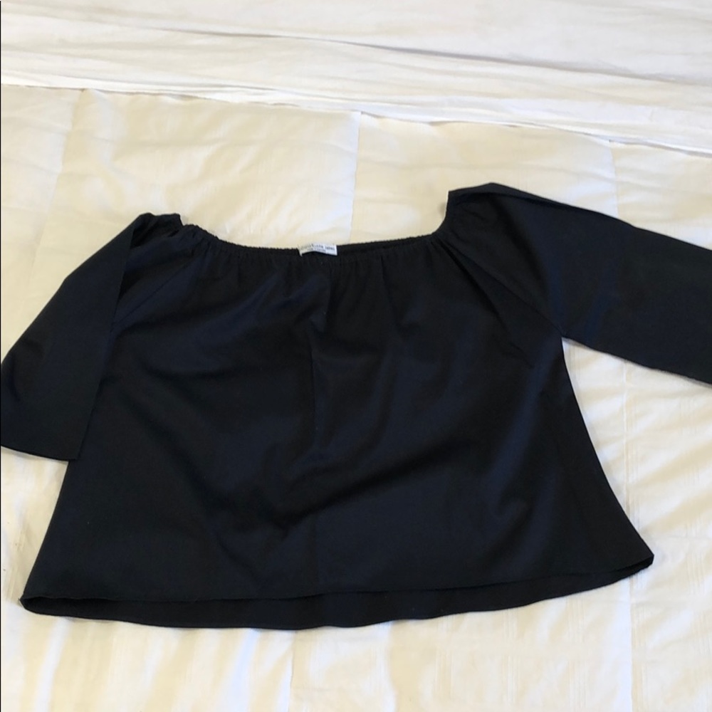 Scout the label top